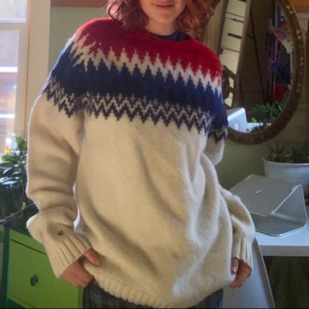 Wool Tommy H sweater